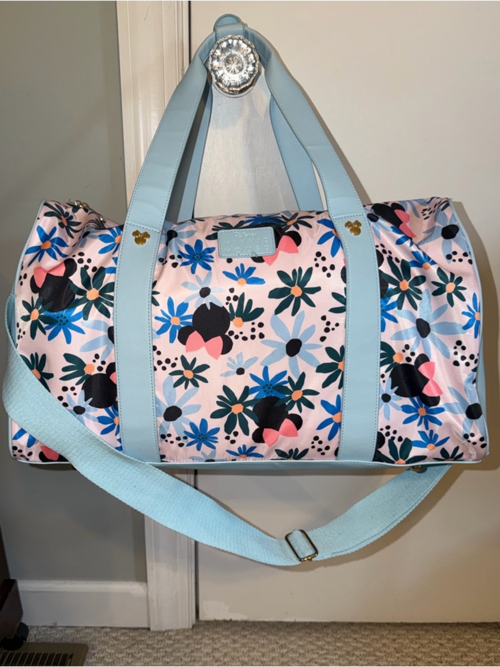 Disney Bioworld Minnie Mouse Floral Weekender Duffle Bag 2 Piece